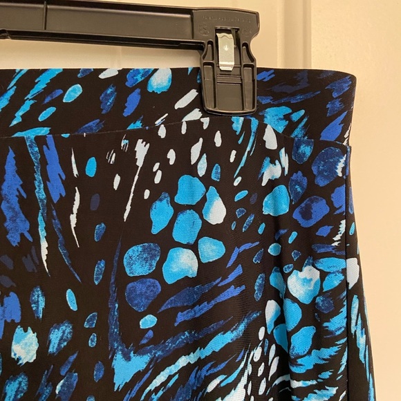 EUC | Vintage‎ Kasper women’s blue patterned pull on midi skirt — size 2X - Picture 2 of 5